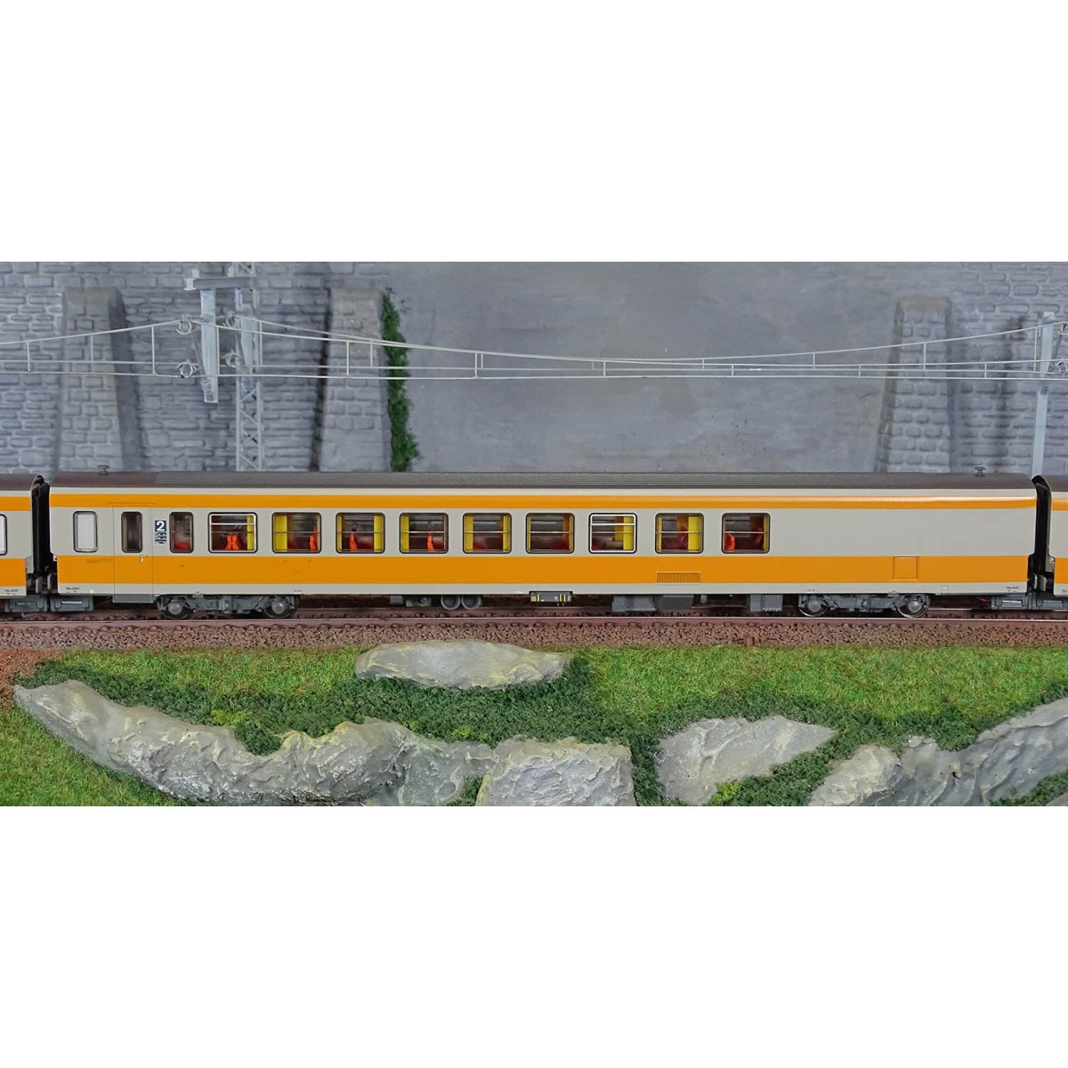 EPM E.22.15.04 Complete RTG train set No. 37, Concrete Grey 804 and...