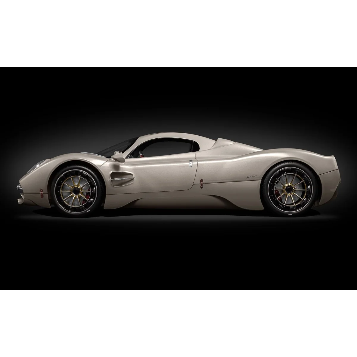 Pagani Utopia Coupé - Rinascimento Lucido 1/8 - Pocher HK120 - HK120