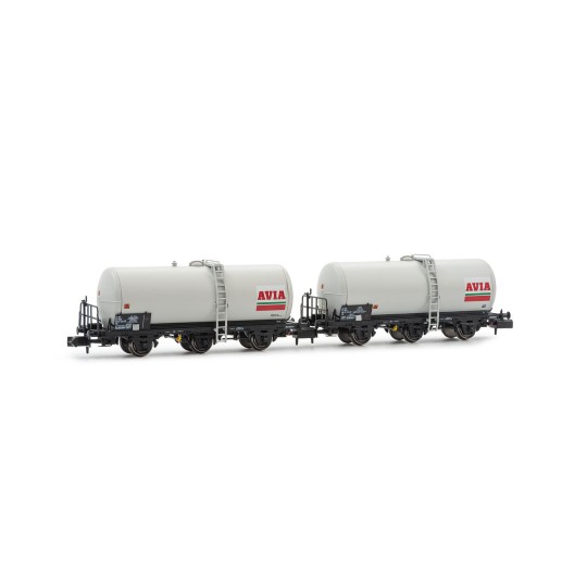 HN6676-Arnold HN6676 Set of 2 three-axle tank wagons, SNCF, AVIA, N scale