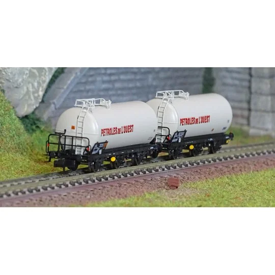 HN6677-Arnold HN6677 Set de 2 wagons citernes à 3 essieux, SNCF, Petroles de l'Ouest, échelle N