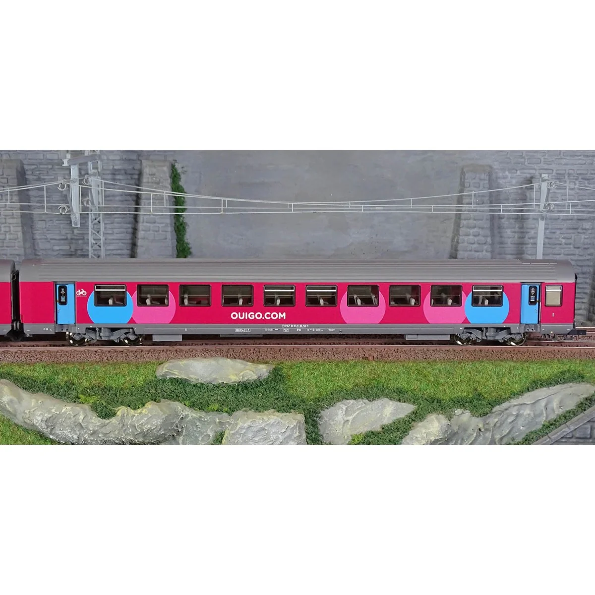 Roco 6200025 Set of 3 passenger cars Corail, SNCF, Ouigo coaches - ...