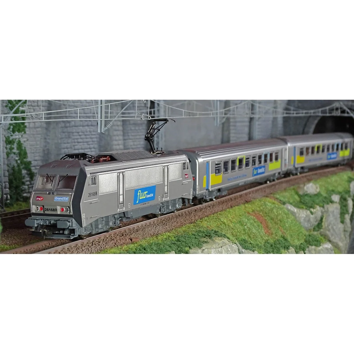 Piko 97949 Coffret de départ analogique locomotive BB 26000 Grand Est, SNCF et 2 voitures voyageurs Piko Piko_97949 - 1