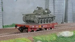 Ree models WBA030 Rlmmp tank transporter wagon, SNCF + AMX 30B tank...