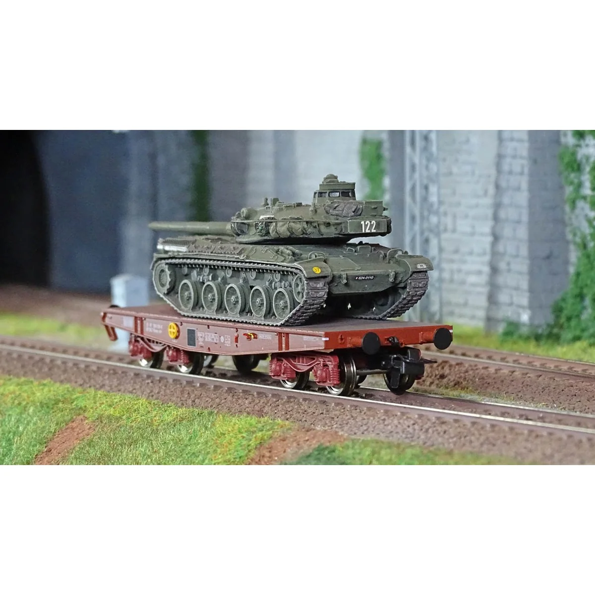 Ree models WBA032 Tank Carrier Wagon Rlmmp, SNCF + Char AMX 30B - P...