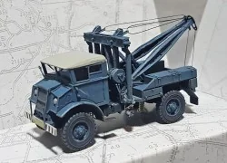 REE Models CB 055 White and Blue 3T Chevrolet Truck - Ree Modeles -...