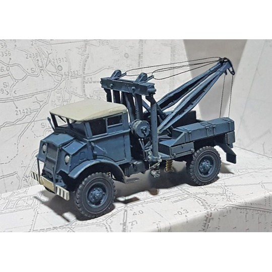 CB-055-REE Models CB 055 White and Blue 3T Chevrolet Truck