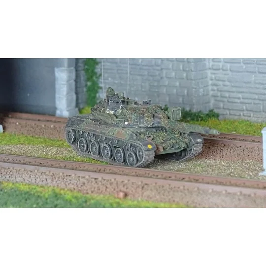 AB-025-Ree models AB025 Char AMX 30B - 1DB / 1RC 1er Esc "CLERC" N°121