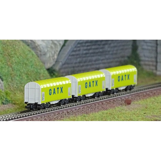 AZAR_W03-GAP-Azar W03-GAP Set of 3 short covered bogie wagons, GATX, Z scale
