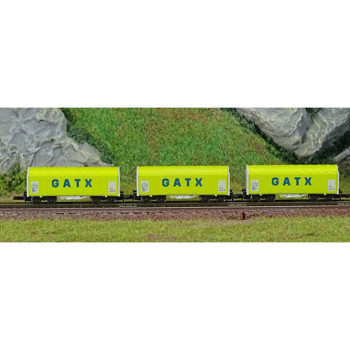 Azar W03-GAP Set of 3 short covered bogie wagons, GATX, Z scale Azar W03-GAP Set of 3 short covered bogie wagons, GATX, Z scale