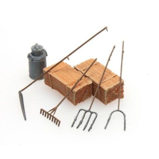 Arti_387.281-Artitec 387.281 Outils de ferme, pot de lait, bottes de paille