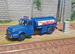 Ree Modeles CB 072 Willeme Wine Tanker Truck "MARGNAT" - Ree Modele...