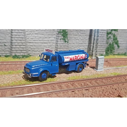 CB-072-Ree Modeles CB 072 Willeme Wine Tanker Truck "MARGNAT"