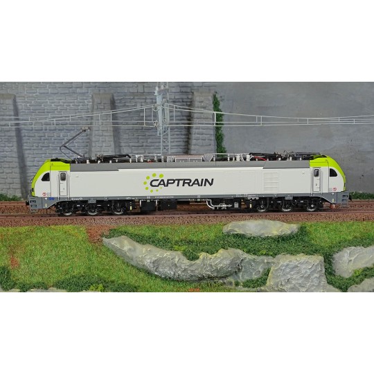 SUD_S0060011-SudExpress S0060011 Euro6000 6001-8 electric locomotive, Captrain France