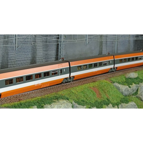 TGV-006-Ree Modeles TGV006 Set of 3 TGV PSE Intermediate Cars Original Trainset, Trailers R2 + R5 + R6
