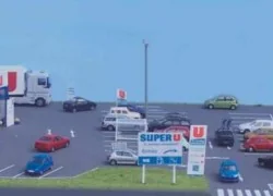 Sai 170.1 Super U store, with interior fittings and gas station - S...