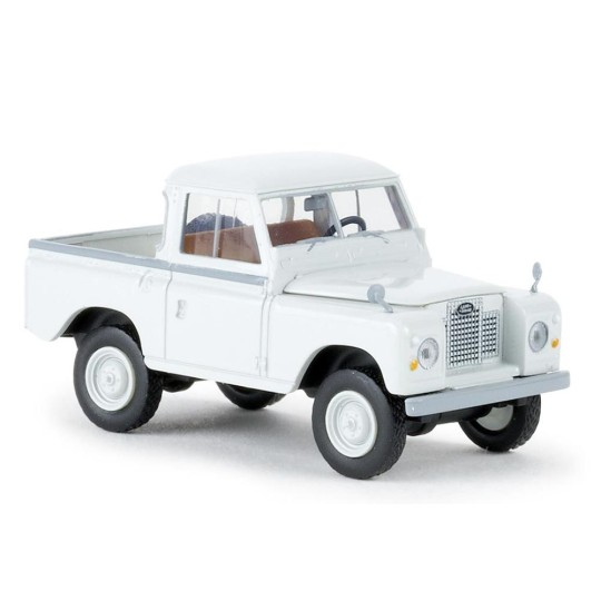 Sai_13853-Brekina 13853 Land Rover 88, Light gray - Sai_13853