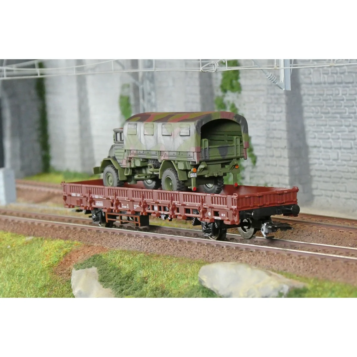 Marklin 46928 Kb 443 staking wagon, DB, with MAN 5t 630 L2AE truck Marklin 46928 Kb 443 staking wagon, DB, with MAN 5t 630 L2AE truck