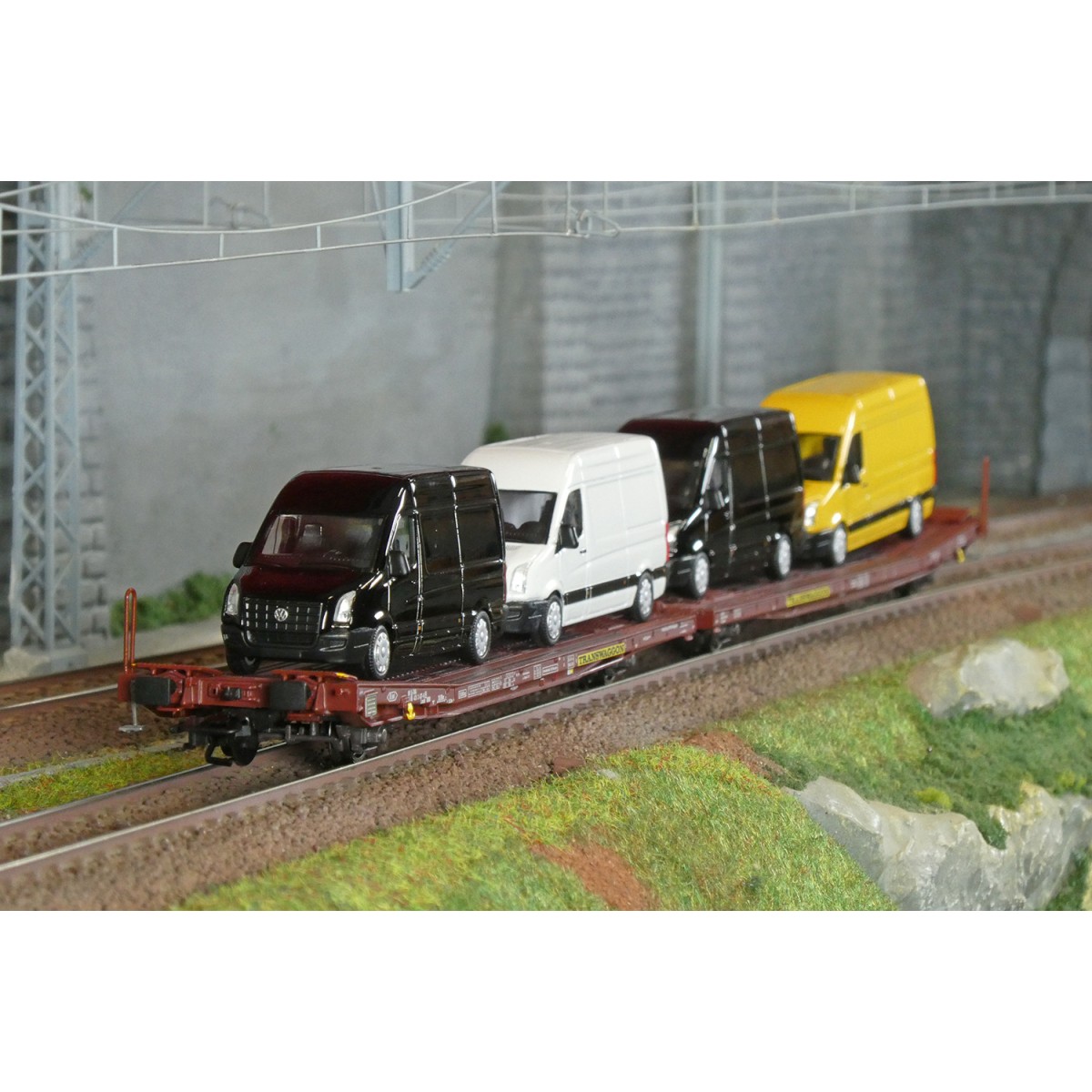 Trix 24428 Laads 800B Articulated Flat Wagons, Transwaggon, loaded ...
