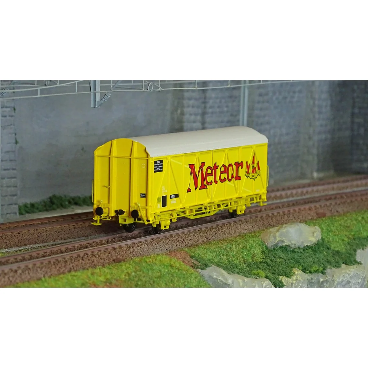 LS Models 30684 EVS Wagon, His, SNCF, yellow, yellow stripe, high r...