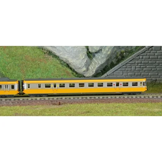 HN2636-Arnold HN2636 Autorail diesel RGP 2 modernisé , SNCF, orange/argent, échelle N