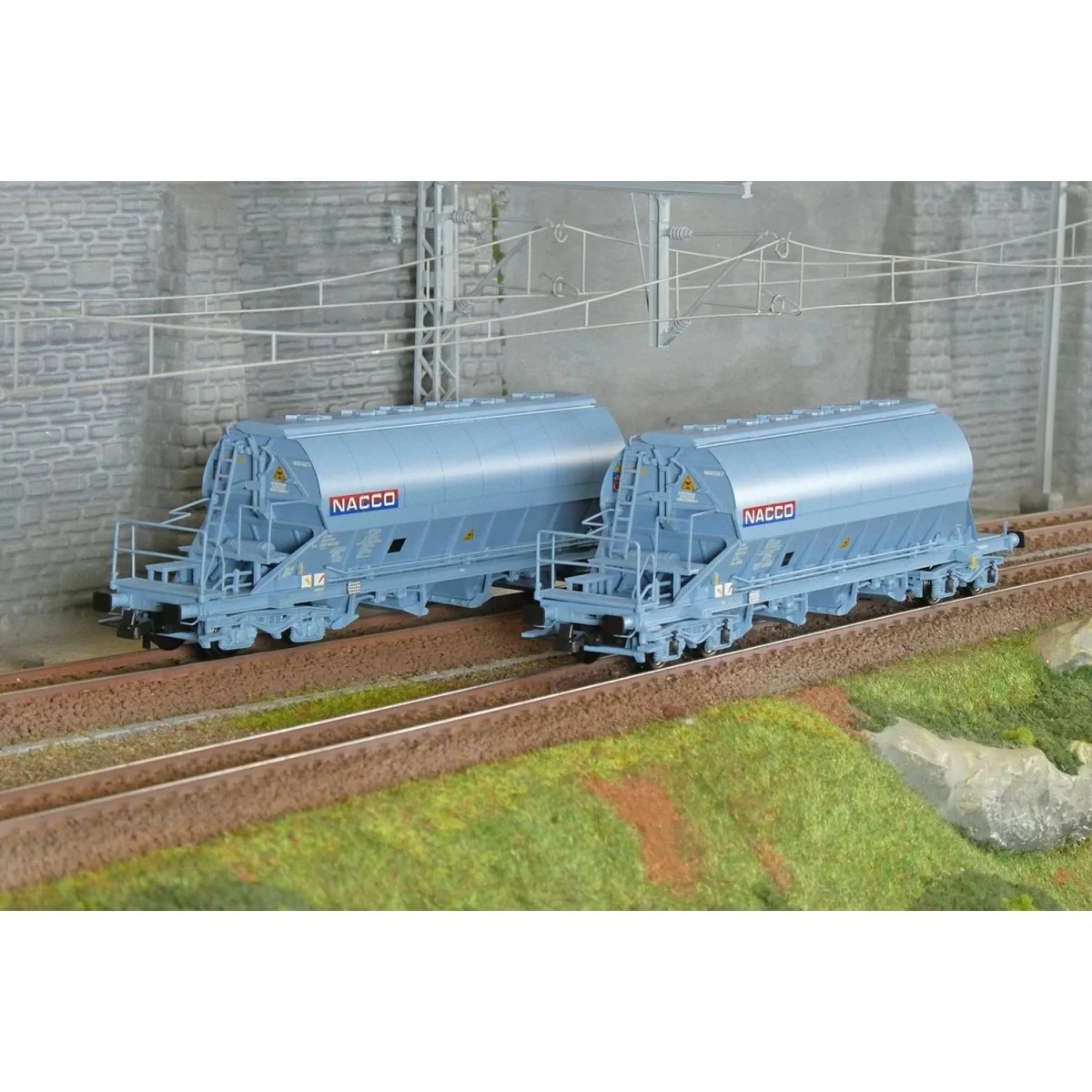 Jouef HJ6230 Set of 2 Taoos bogie hopper wagons, blue livery, NACCO...