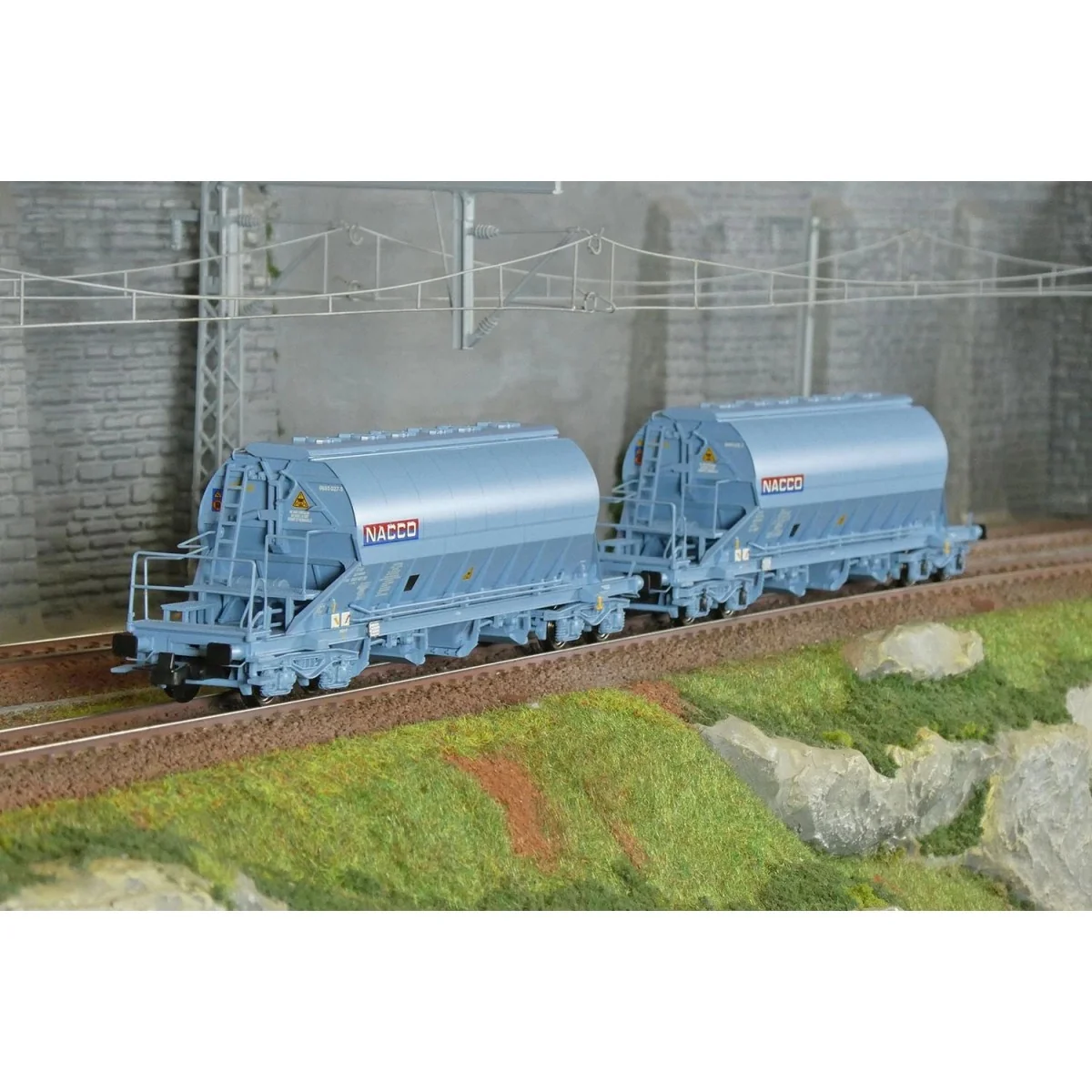 Jouef HJ6230 Set of 2 Taoos bogie hopper wagons, blue livery, NACCO...