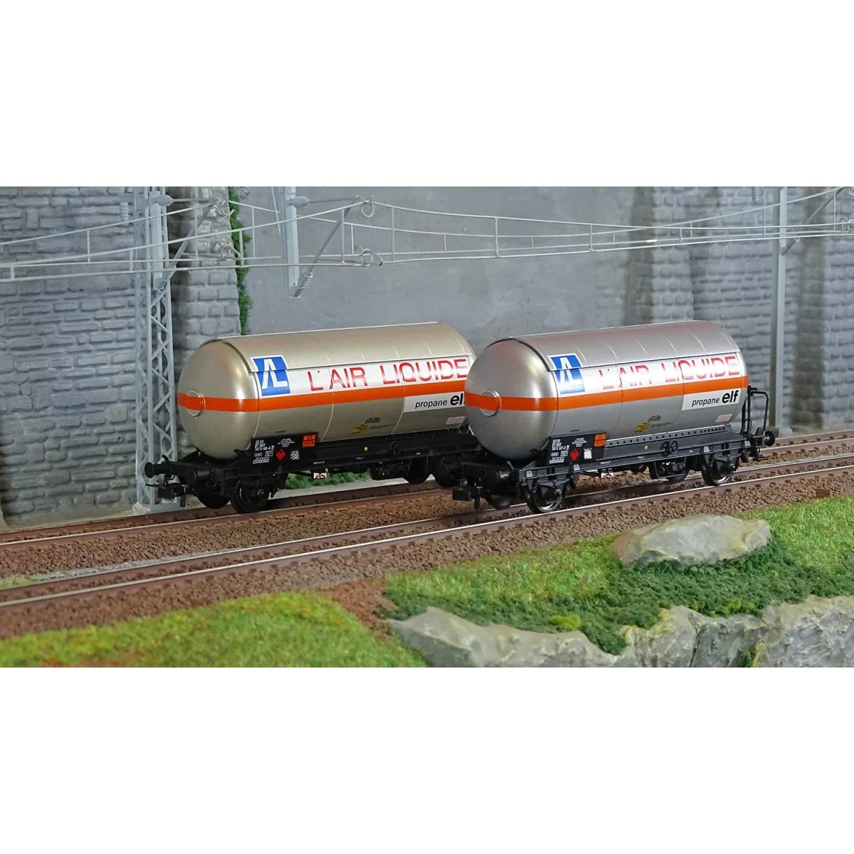 Jouef HJ6287 Set de 2 wagons citernes à gaz, toit pare soleil, Air Liquide Jouef HJ6287 - 1