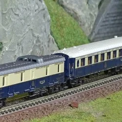 Arnold HN4488 Set de 3 voitures voyageurs "Etoile du Nord", CIWL, DD3 / VP Flèche d'Or / VPC Étoile du Nord, échelle N Arnold HN