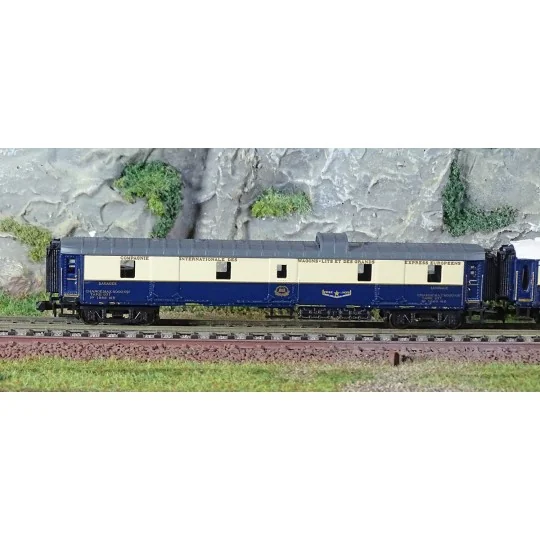 HN4488-Arnold HN4488 Set of 3 passenger cars "Etoile du Nord", CIWL, DD3 / VP Flèche d'Or / VPC Étoile du Nord, N scale