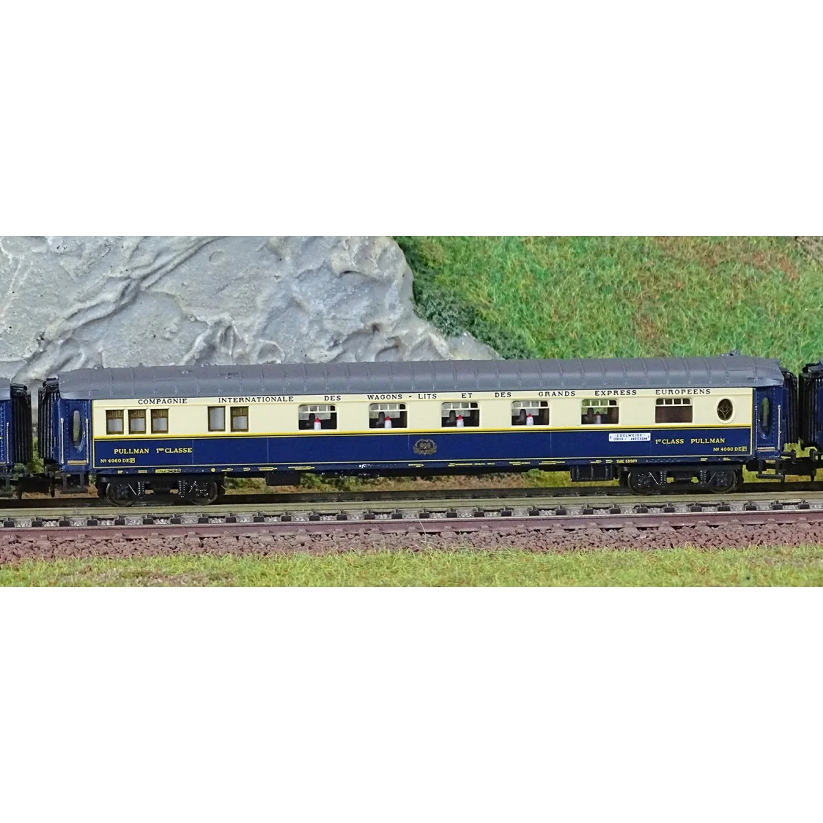 Arnold HN4490 Set of 3 passenger cars "Edelweiss Pullman Express", ...