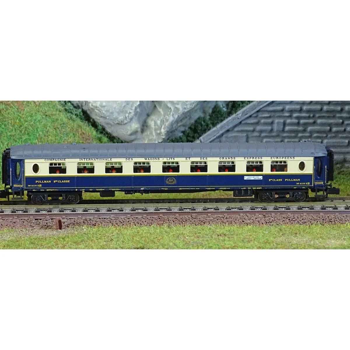 Arnold HN4490 Set of 3 passenger cars "Edelweiss Pullman Express", ...