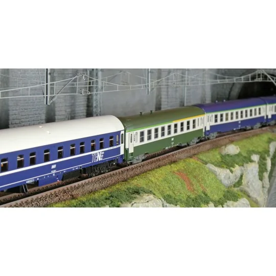 Roco 6200080 Set de 4 voitures voyageurs Arlberg-Express, SNCF Roco Roco_6200080 - 2 Roco_6200080-Roco 6200080 Set de 4 voitures voyageurs Arlberg-Express, SNCF
