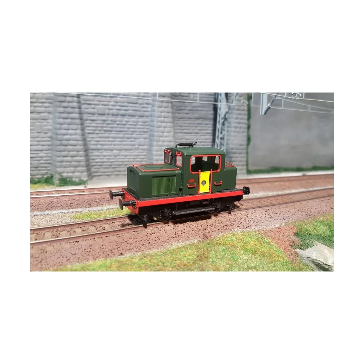 Ree Modeles MB 091S Moyse 32 TDE Industrial Locomotive, Green, Yell...