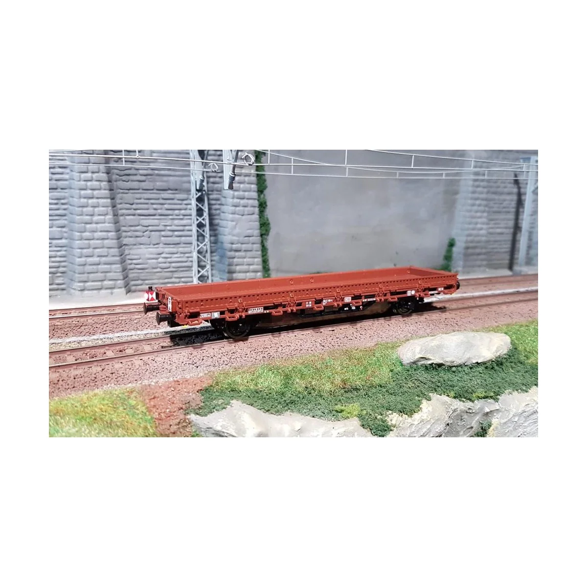 Viessmann 2310 Brown flat wagon with axles, motorized and with soun...