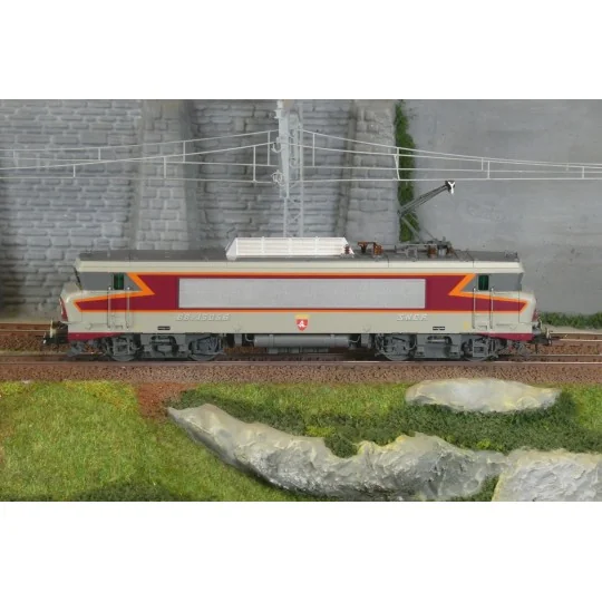 Roco_7510136-Roco 7510136 BB 15056 electric locomotive, SNCF, Vannes coat of arms, digital sound