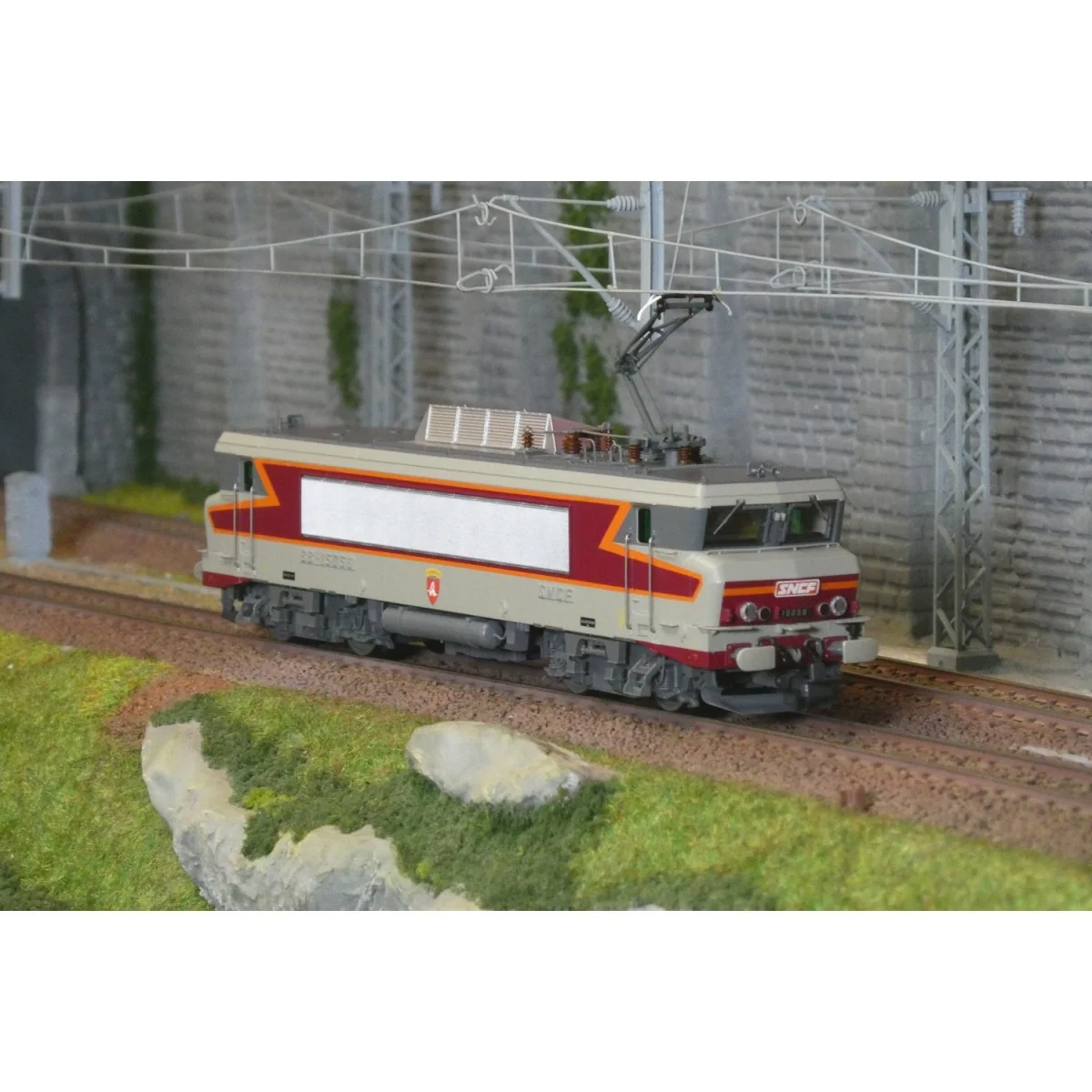 Roco 7500136 Locomotive électrique BB 15056, SNCF, blason Vannes Roco Roco_7500136 - 3
