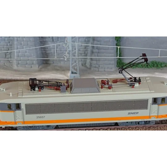 Piko_96539-Piko 96539 BB 25657 electric locomotive, SNCF, "noodle" logo, concrete livery