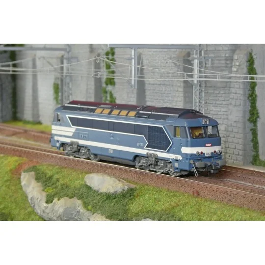 Roco 7300072 Locomotive diesel 68540, SNCF, livrée bleue Roco Roco_7300072 - 3 Roco_7300072-Roco 7300072 Locomotive diesel 68540, SNCF, livrée bleue