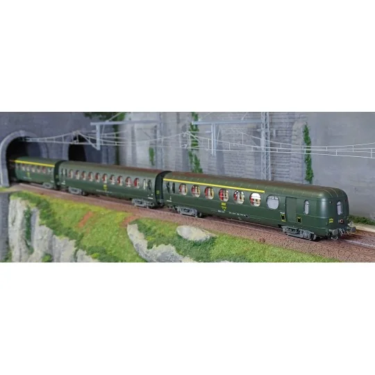 VB-499-Ree Modeles VB499 Set of 3 lightweight "Sausage" coaches, ETAT, A8/B10/A6d, green 301, ep. IV, illuminated