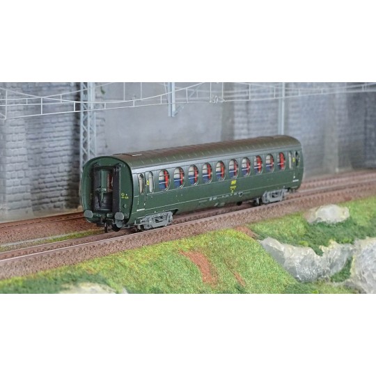 VB-502-Ree Modeles VB502 Lightweight "Sausage" Car, State, B10, green 301, Era IV, illuminated