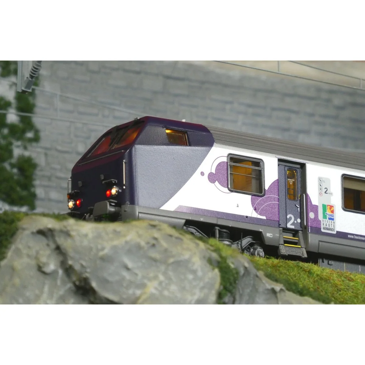 LS Models 41251DC Set de 3 voitures VU + VTU, voiture pilote, SNCF, Intercités Haute-Normandie, logo Carmillon, éclairage Ls mod