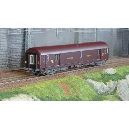 LS Models 40427 Voiture Postale UIC, brun PTT, PA UIC, SNCF Ls models LSM_40427 - 1