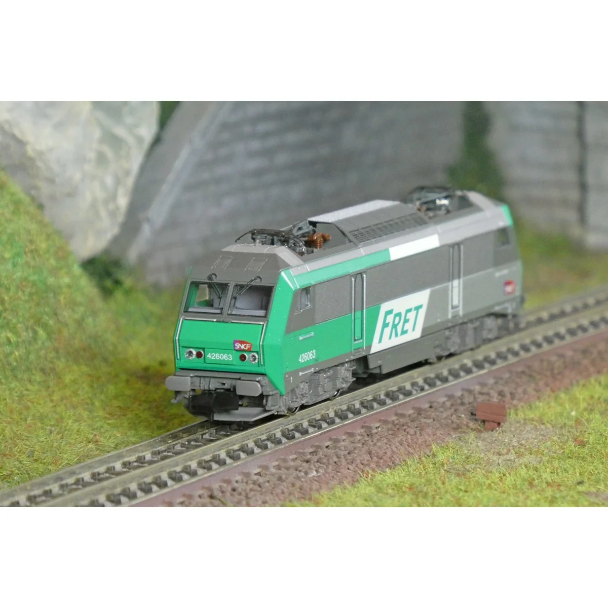 Fleischmann 7560036 Electric locomotive BB 426063, SNCF, FRET, N - ...
