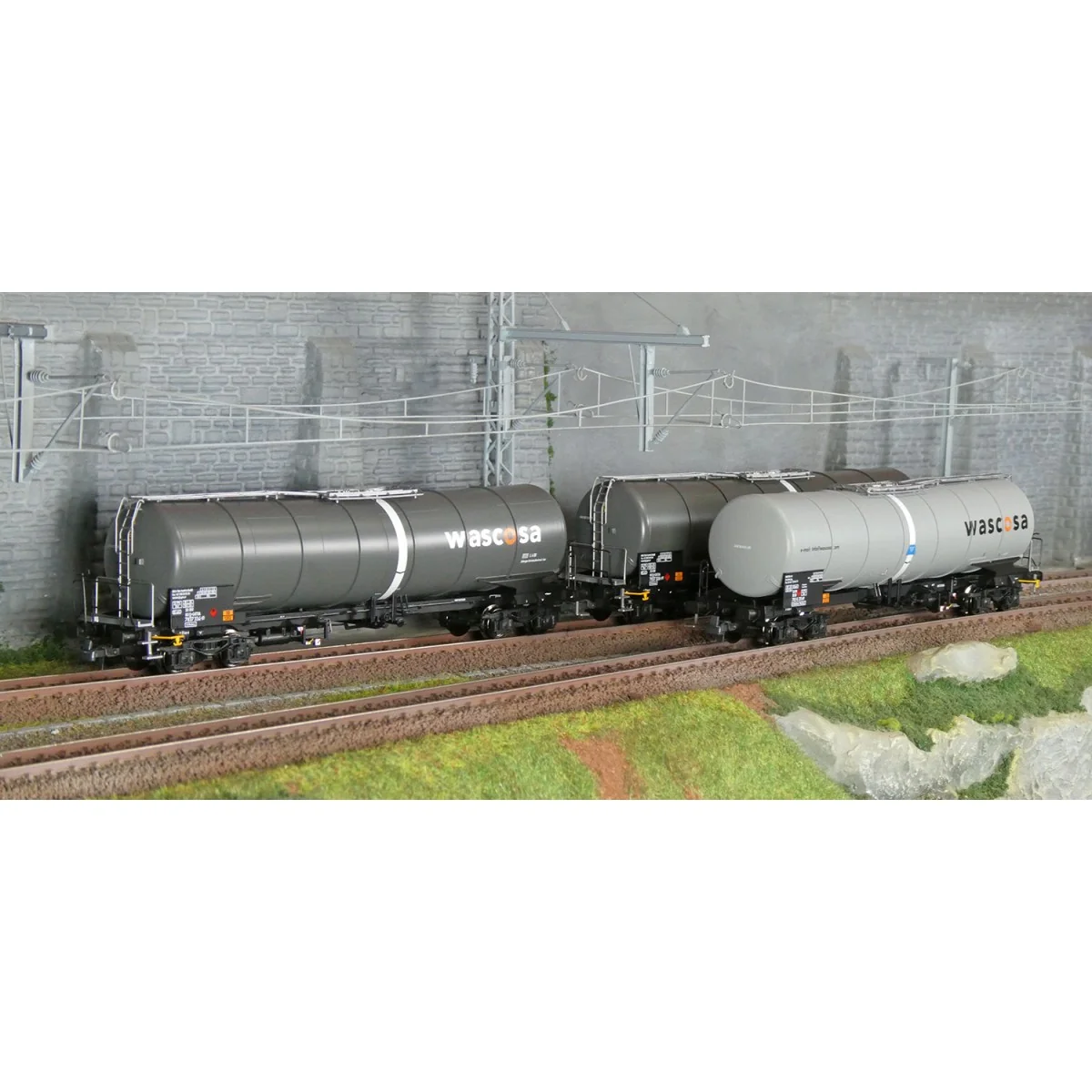 Roco 6600143 Set of 3 bogie tank wagons, Zacns type, Wascosa - Roco...