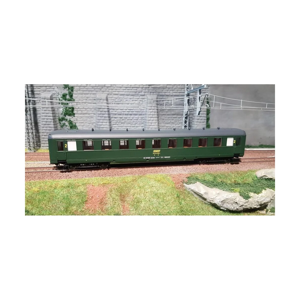 Liliput 334594 Second-class passenger car, SNCF ex-DR, framed logo ...