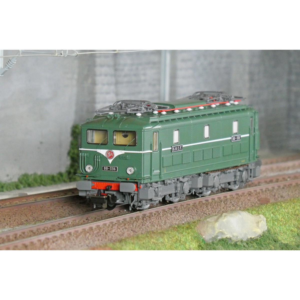Piko 97427 BB 336 electric locomotive, SNCF, Tours depot, digital s...