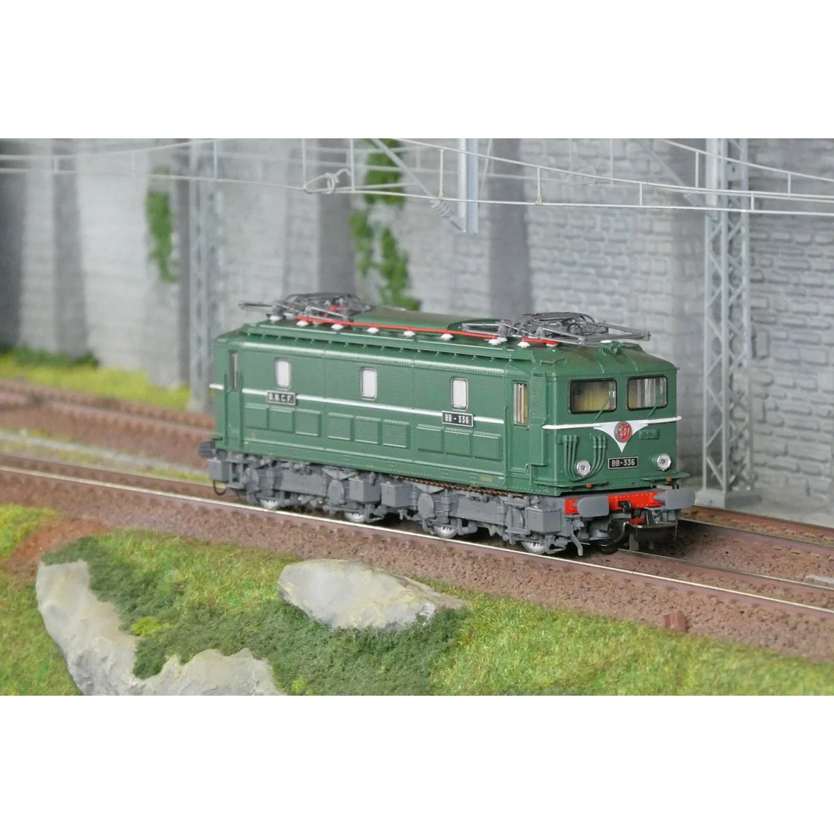 Piko 97426 BB 336 electric locomotive, SNCF, Tours depot - Piko_97426