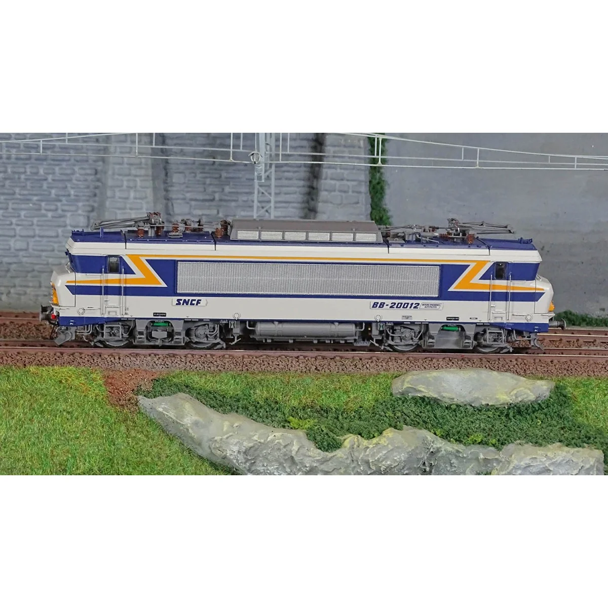 LS Models 11198 SNCF BB 20012 electric locomotive, blue TEN, Strasb...
