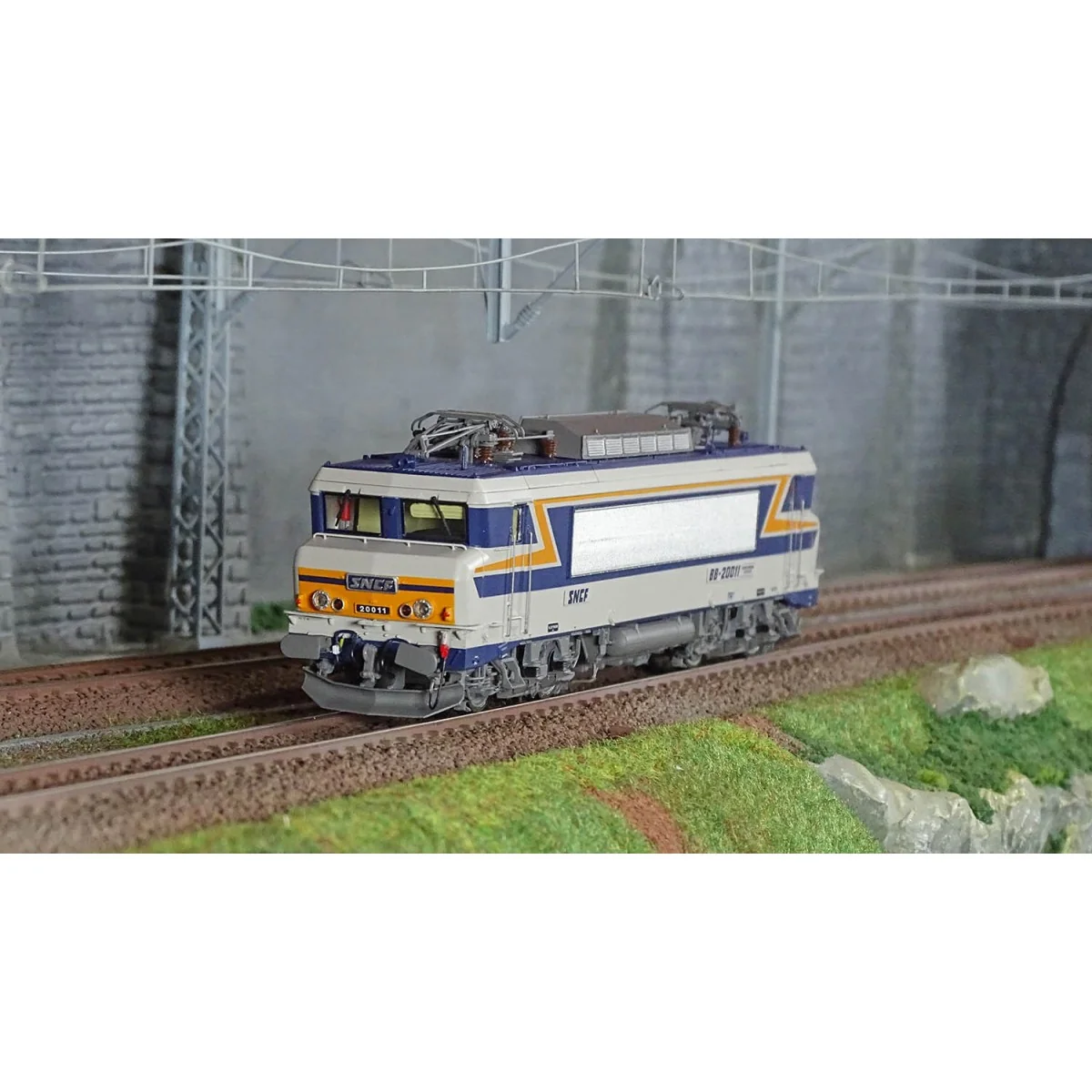 Ls Models 11199 Locomotive électrique BB 20011 SNCF, bleu TEN, plaques, Strasbourg Ls models Lsm_11199 - 1
