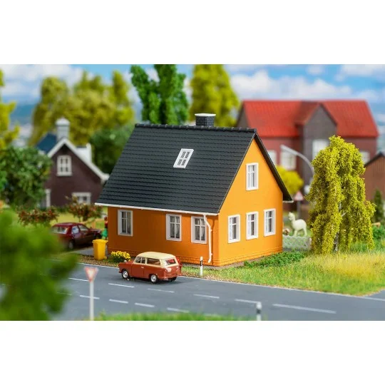 Faller_131300-Faller 131300 Model Kit, Housing Estate House